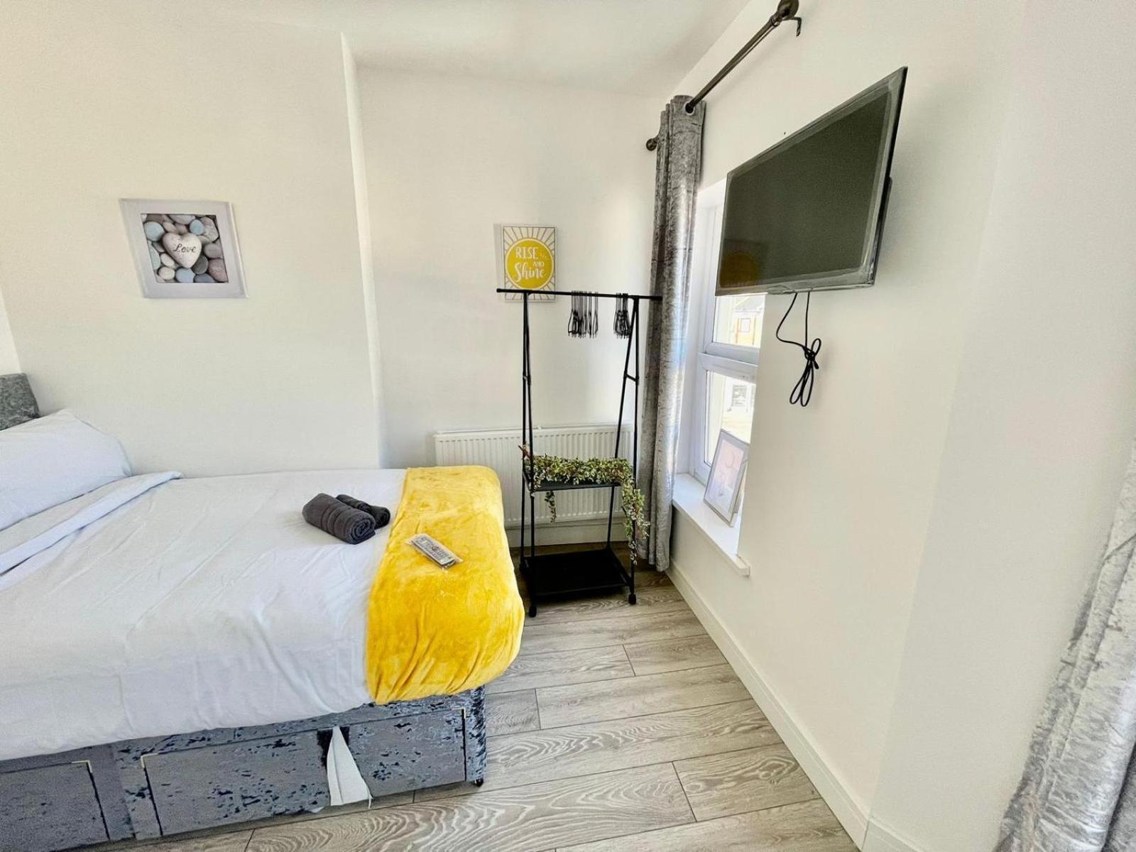 Cheerful 1 Bed Apartment Cardiff City Centre - Penarth Rd 외부 사진