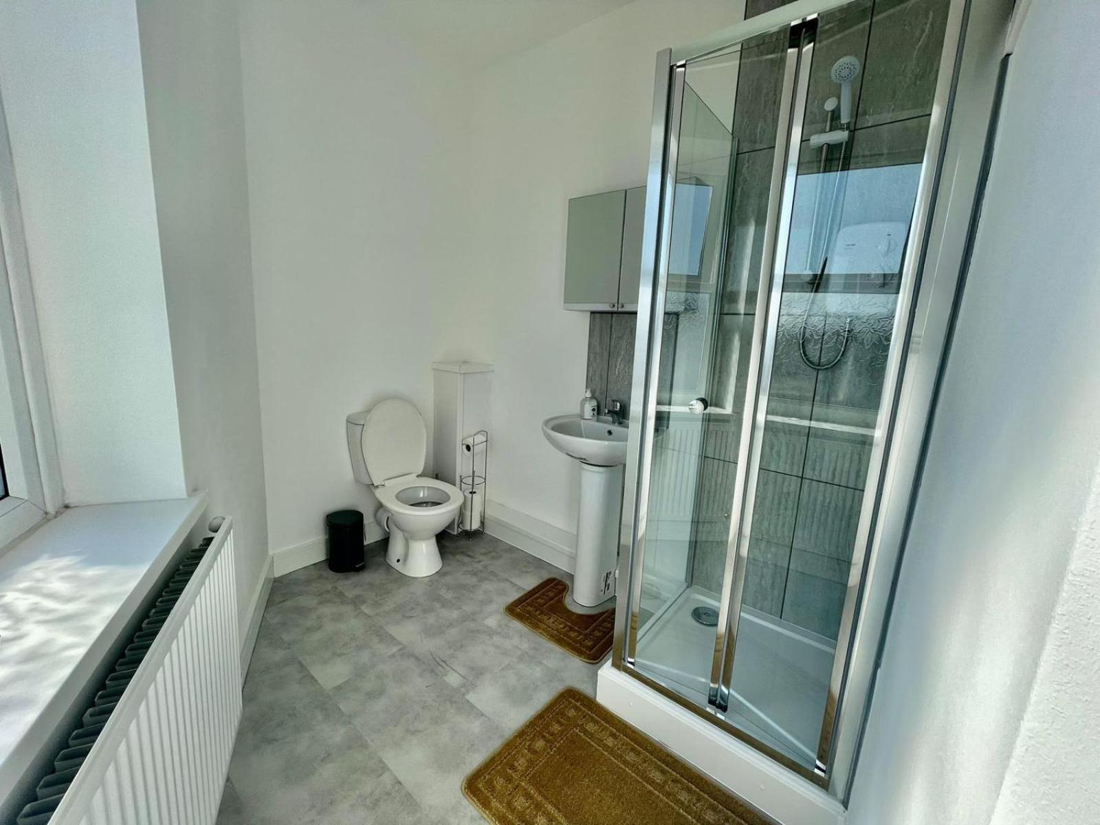 Cheerful 1 Bed Apartment Cardiff City Centre - Penarth Rd 객실 사진