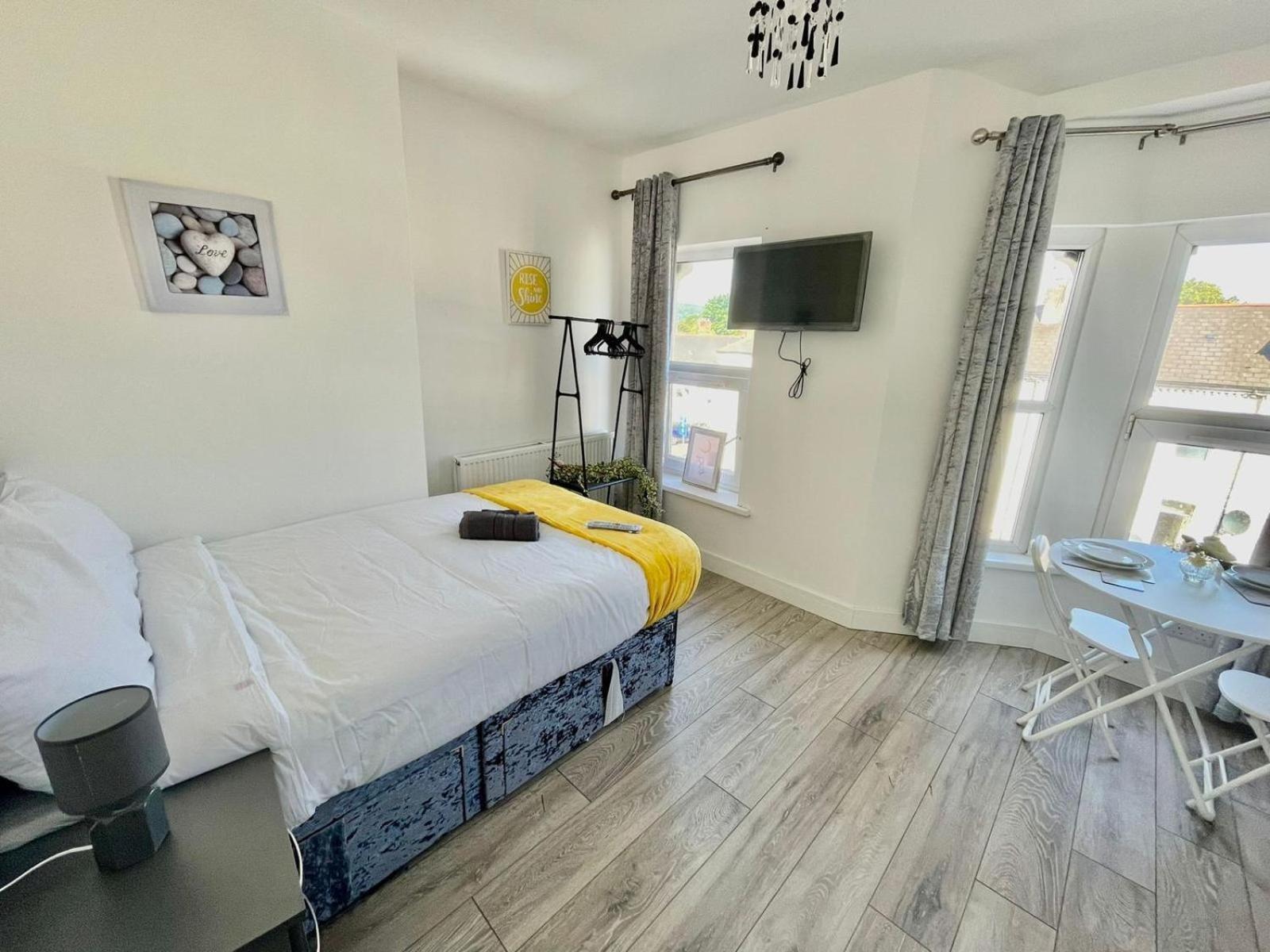 Cheerful 1 Bed Apartment Cardiff City Centre - Penarth Rd 객실 사진